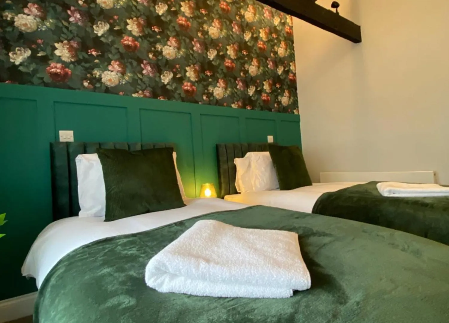 2-Bed Apartment With Free Wifi, 2-Minute Walk To Brighton Beach & Pier