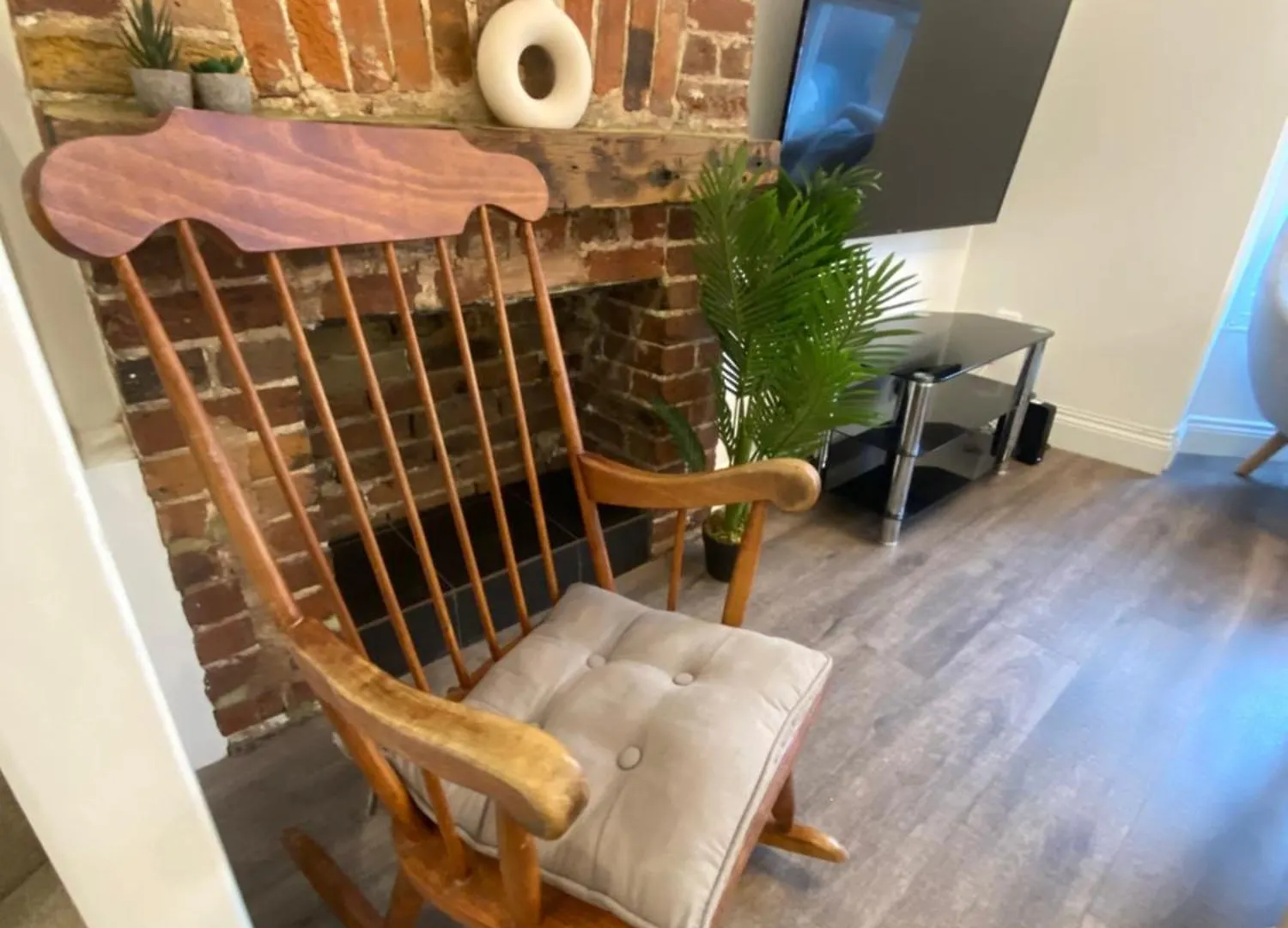 2-Bed Apartment With Free Wifi, 2-Minute Walk To Brighton Beach & Pier