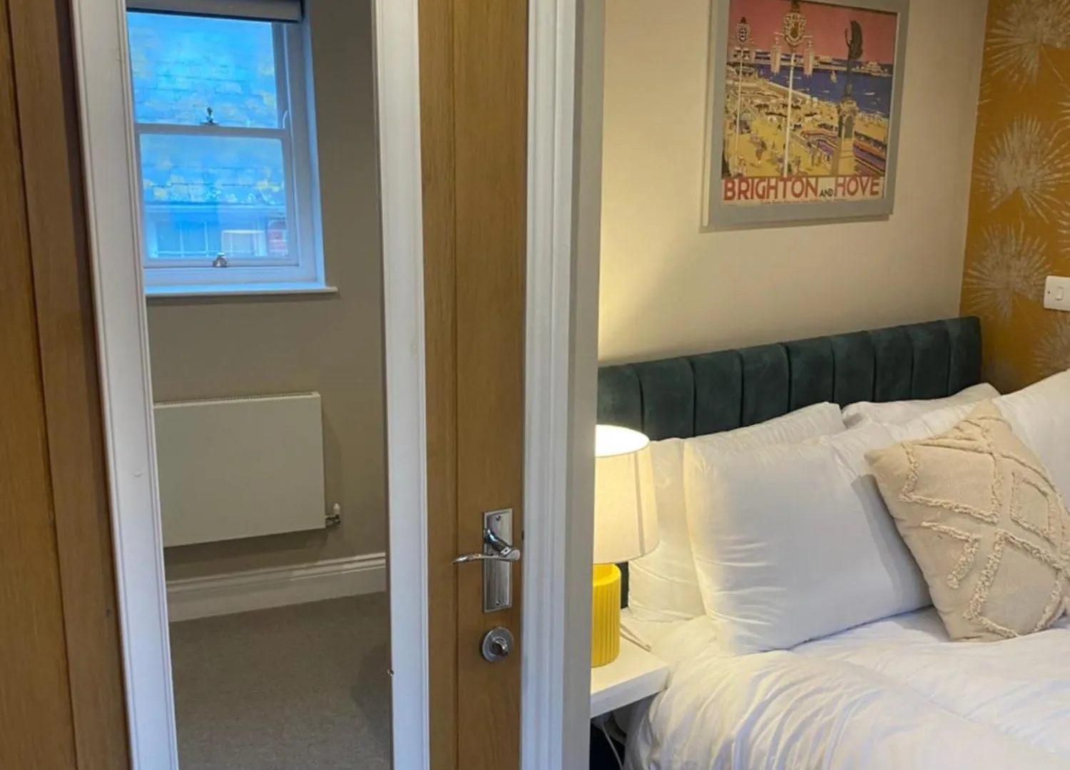 2-Bed Apartment With Free Wifi, 2-Minute Walk To Brighton Beach & Pier